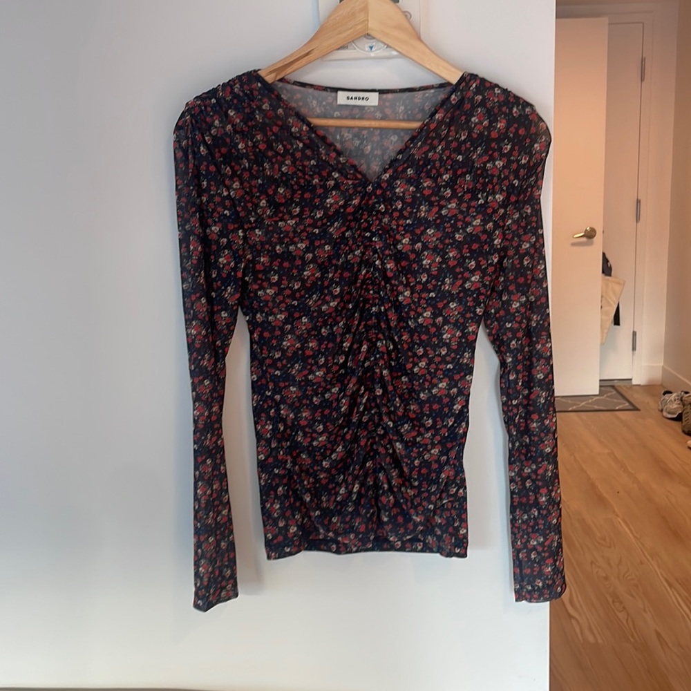 Flower long sleeve top